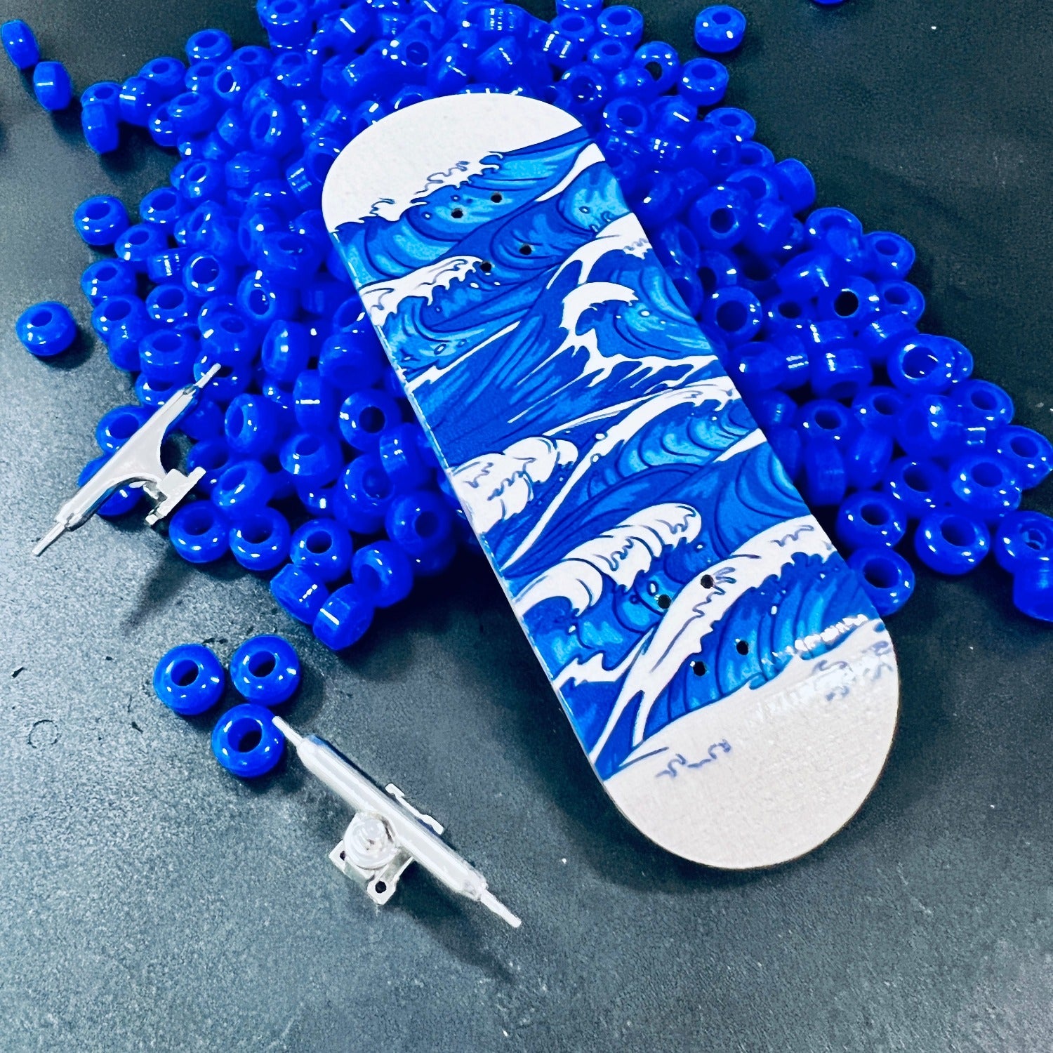 Professional Fingerboard Deck, Wheels & Trucks